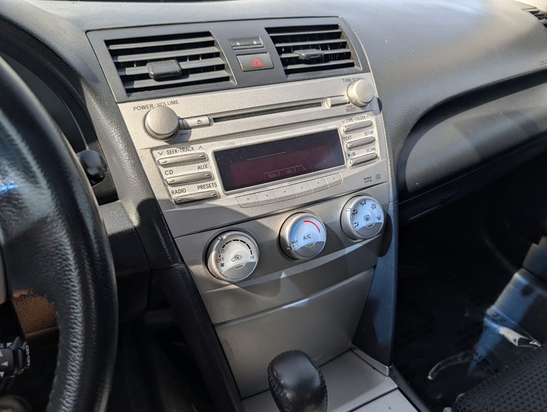2010 Toyota Camry Image 24