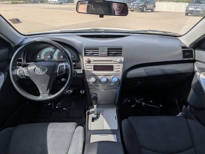 2010 Toyota Camry Image 25
