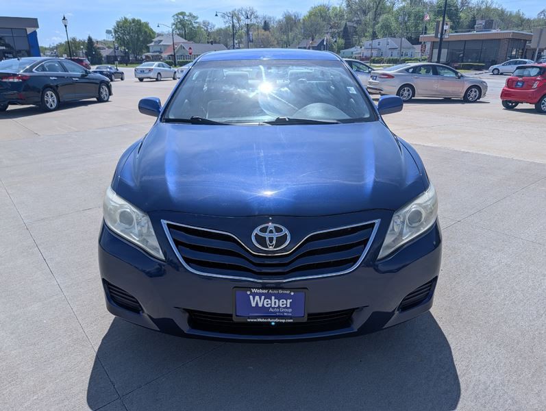 2011 Toyota Camry Image 4