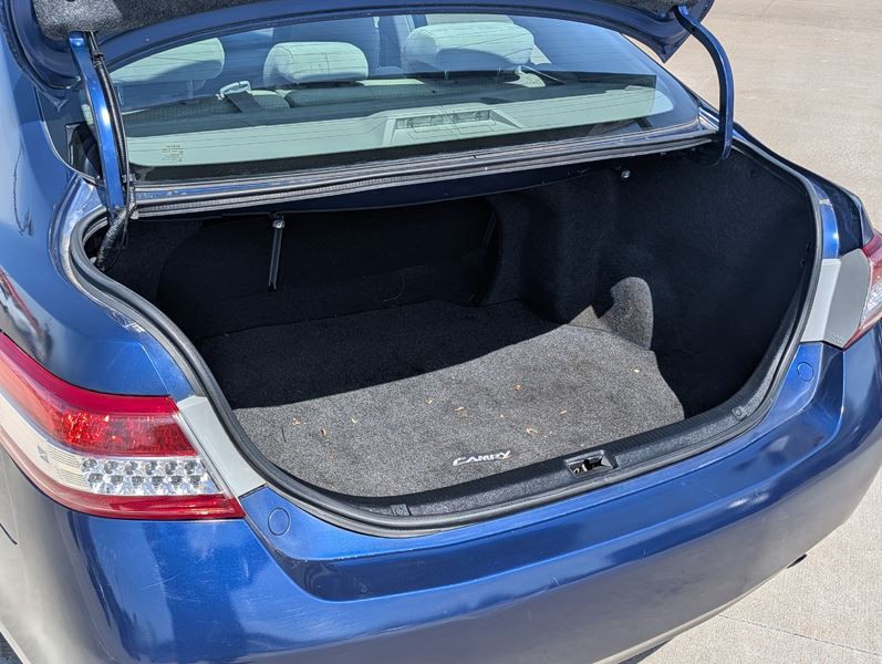 2011 Toyota Camry Image 11