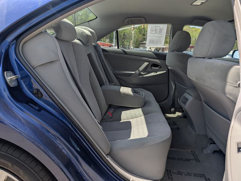 2011 Toyota Camry Image 22