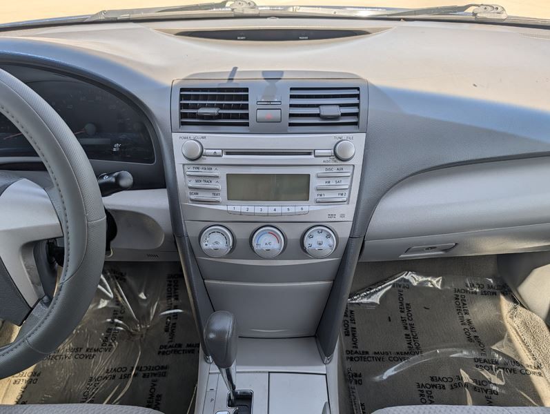 2011 Toyota Camry Image 26