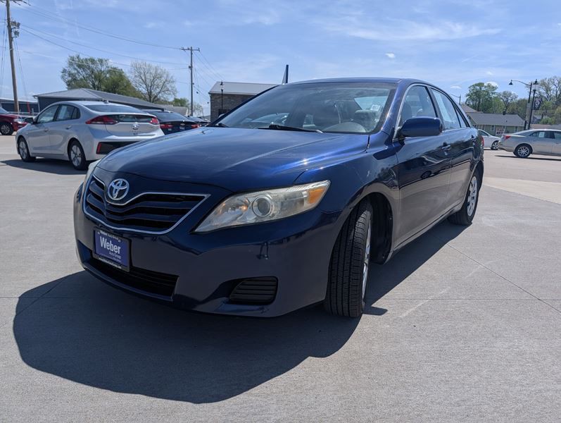 2011 Toyota Camry Image 32