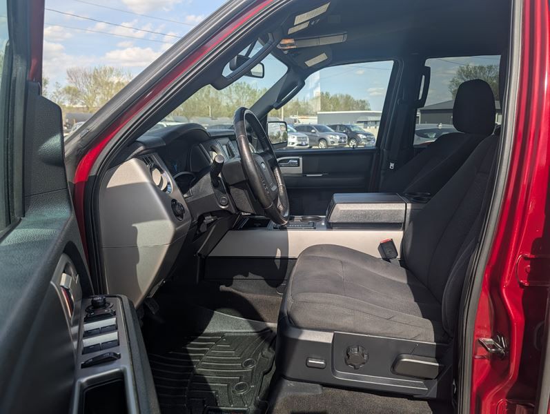 2015 Ford Expedition Image 16