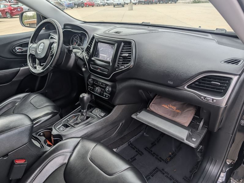 2019 Jeep Cherokee Image 17