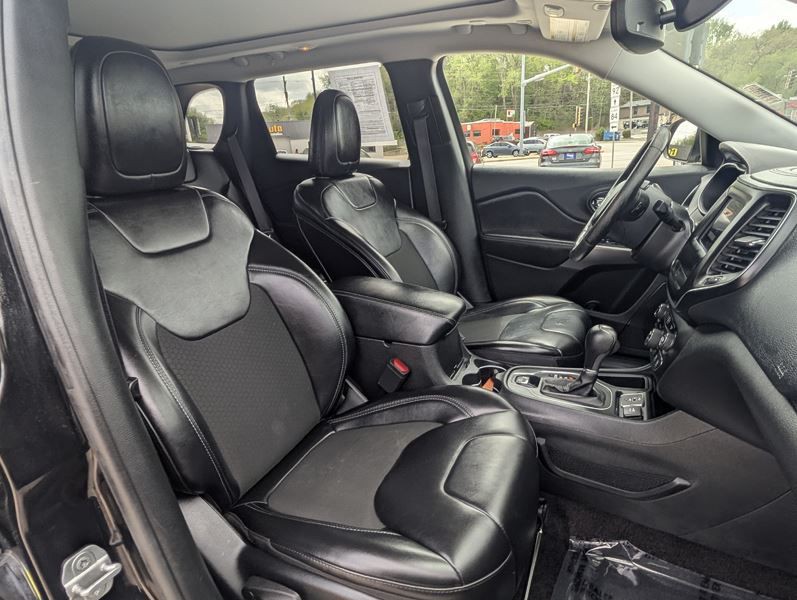 2019 Jeep Cherokee Image 18
