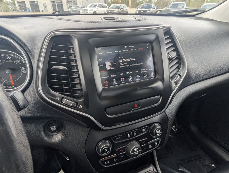 2019 Jeep Cherokee Image 26