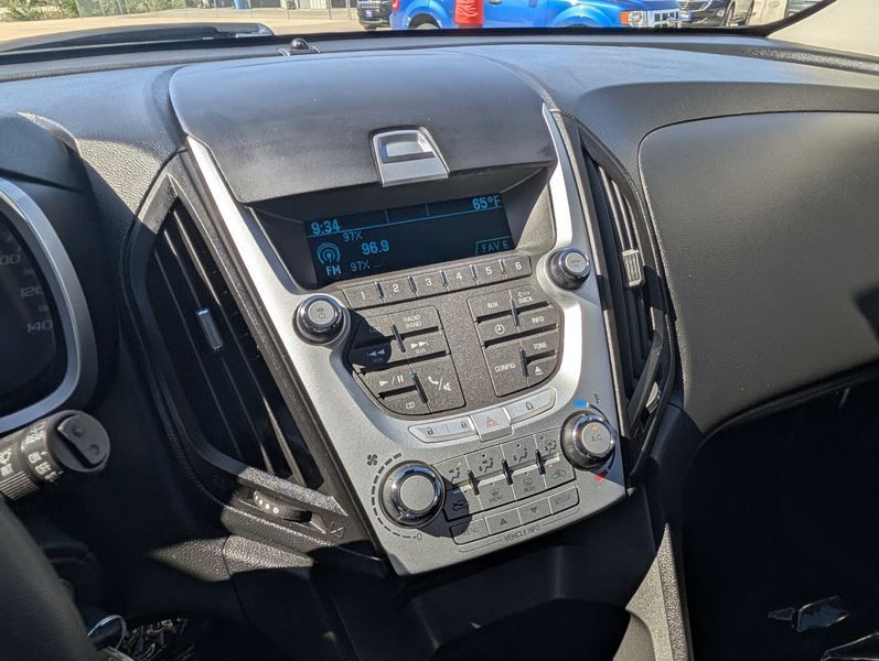 2015 Chevrolet Equinox Image 25