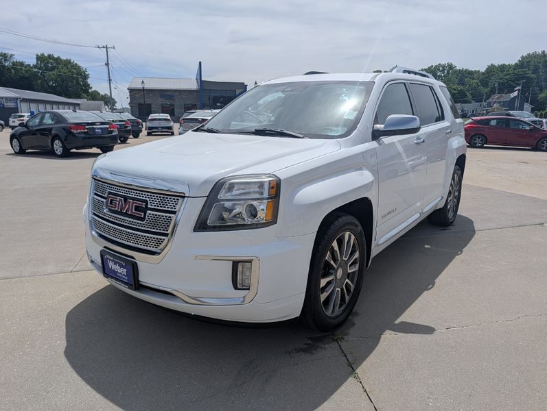 2016 GMC Terrain Image 3