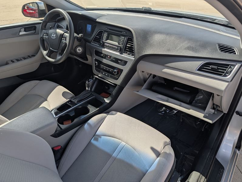 2017 Hyundai Sonata Image 18