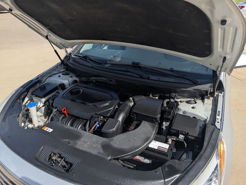2017 Hyundai Sonata Image 28