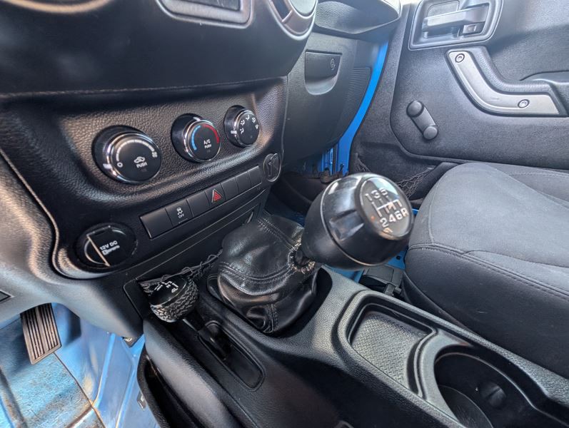 2015 Jeep Wrangler Image 11