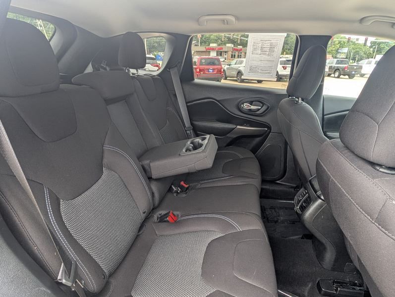 2019 Jeep Cherokee Image 19