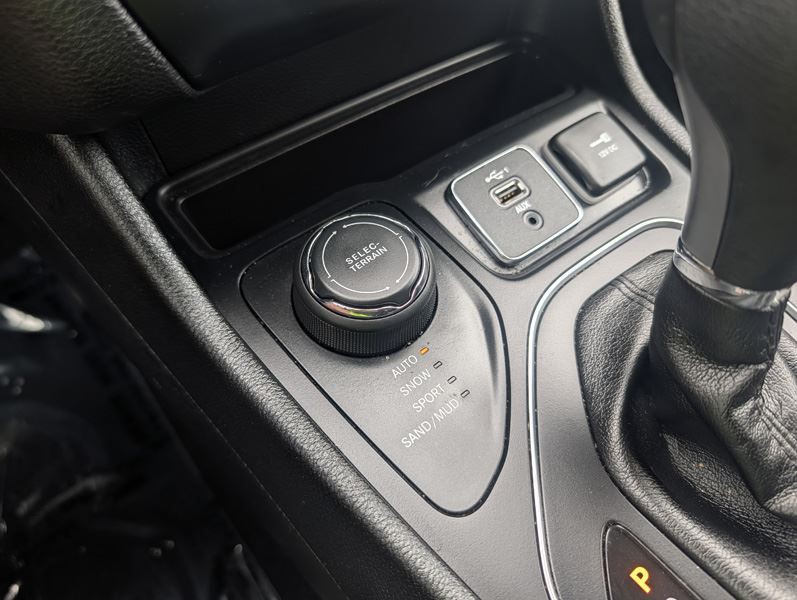 2019 Jeep Cherokee Image 25
