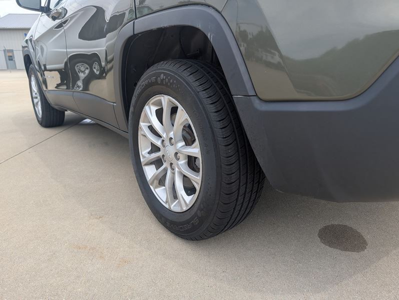 2019 Jeep Cherokee Image 30