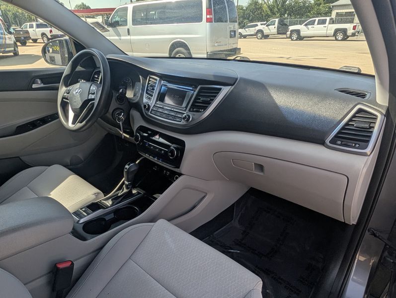 2018 Hyundai Tucson Image 16