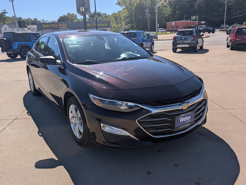 2020 Chevrolet Malibu Image 3