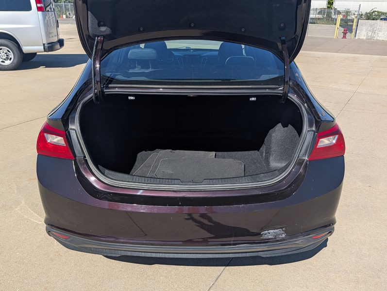 2020 Chevrolet Malibu Image 12