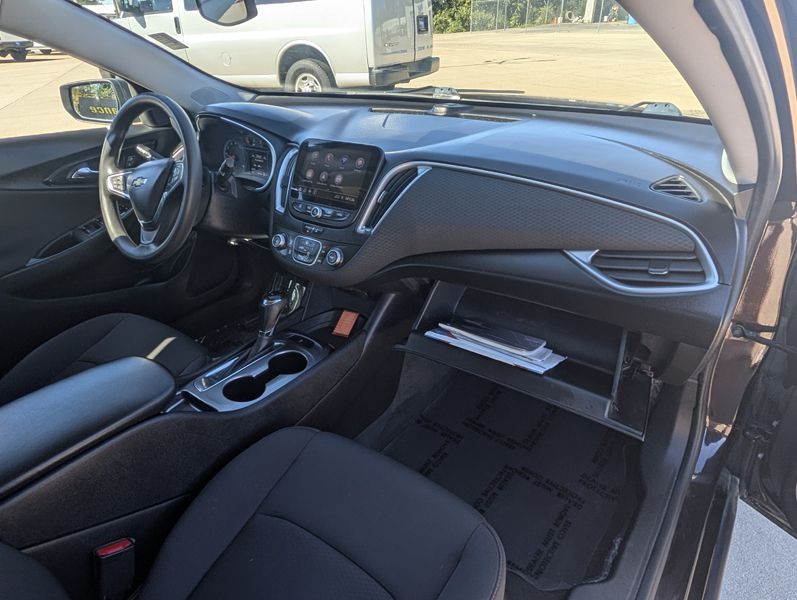 2020 Chevrolet Malibu Image 18