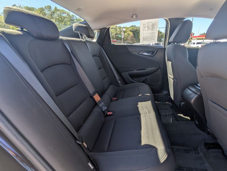 2020 Chevrolet Malibu Image 20