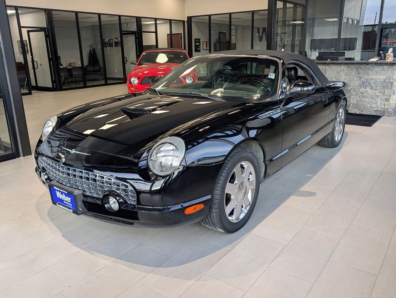 2002 Ford Thunderbird Image 2