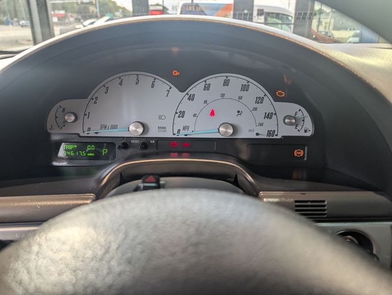 2002 Ford Thunderbird Image 21