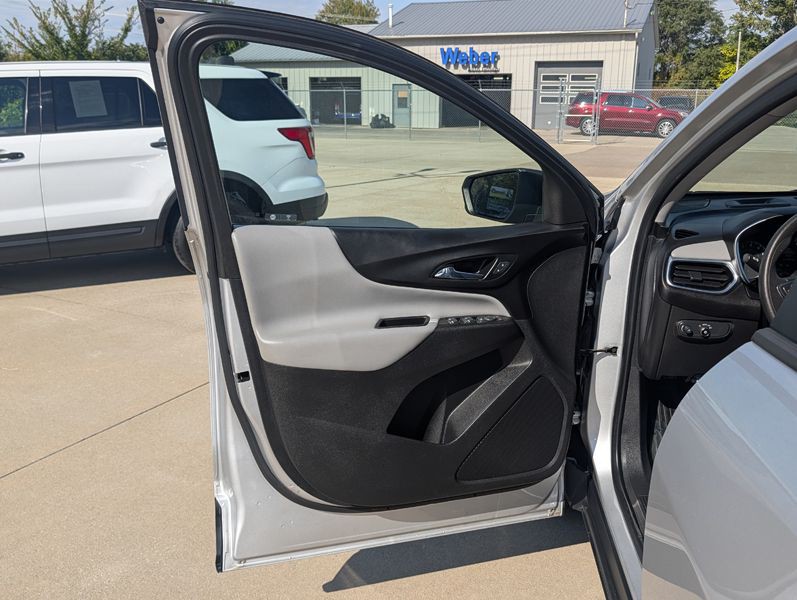 2020 Chevrolet Equinox Image 13