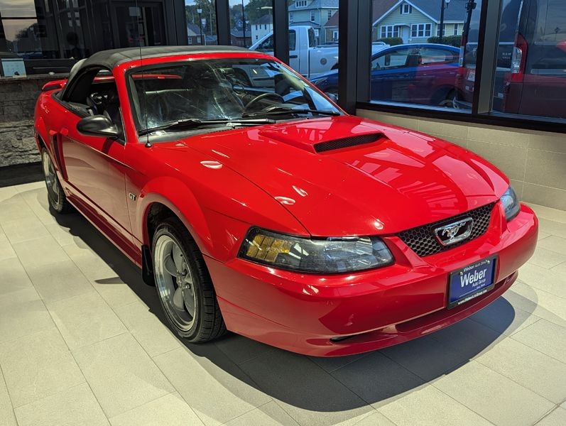 2001 Ford Mustang Image 3