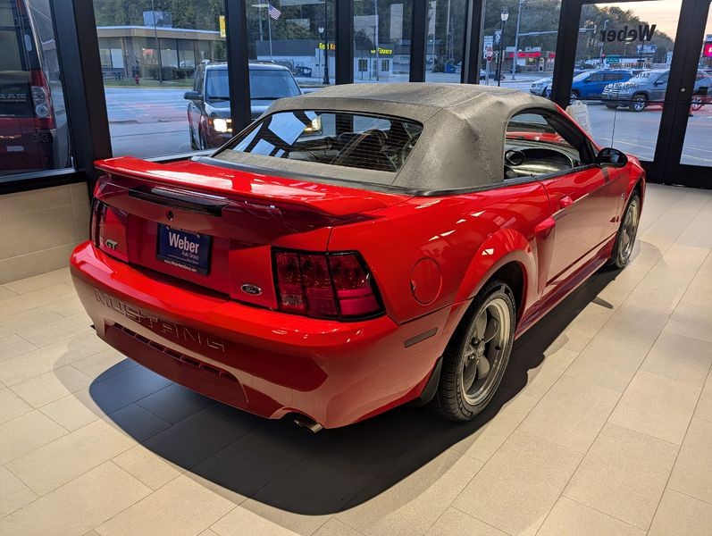 2001 Ford Mustang Image 7