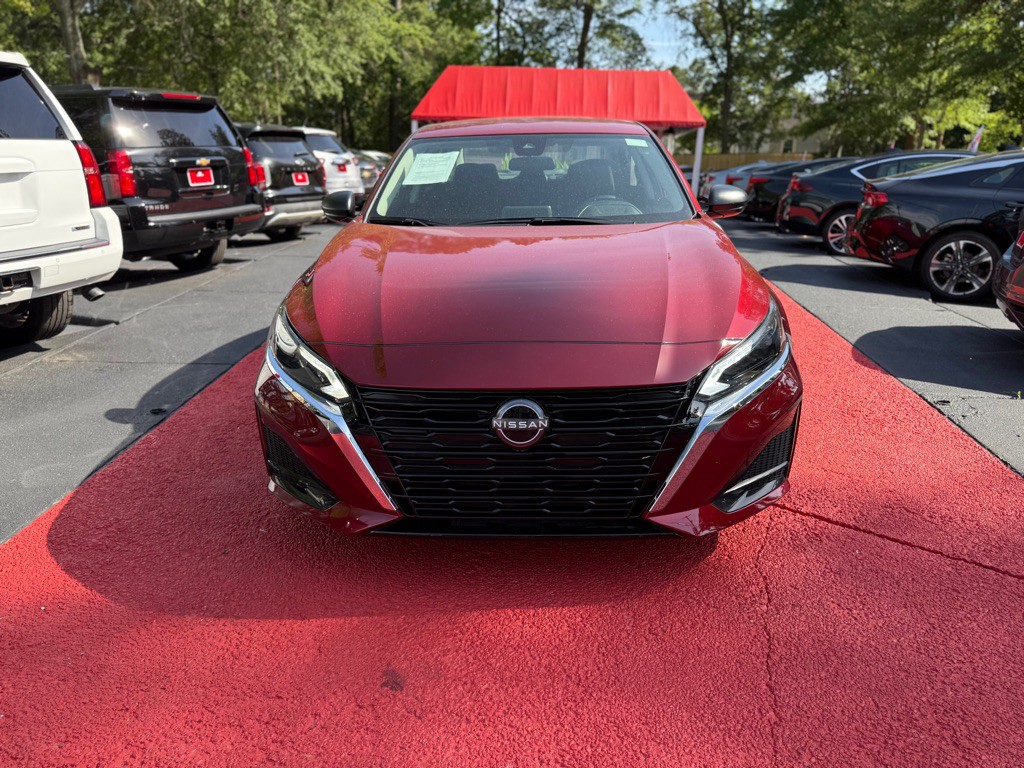 2025 Nissan Altima Image 3