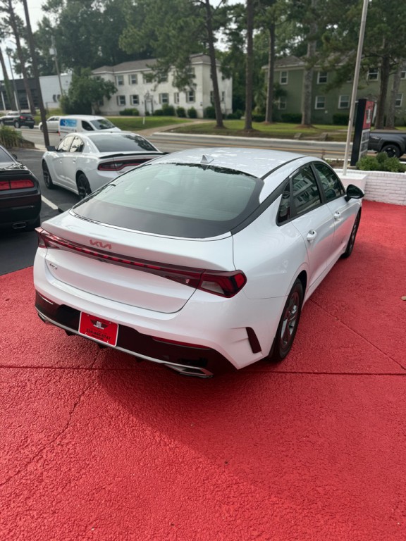 2022 Kia K5 Image 4