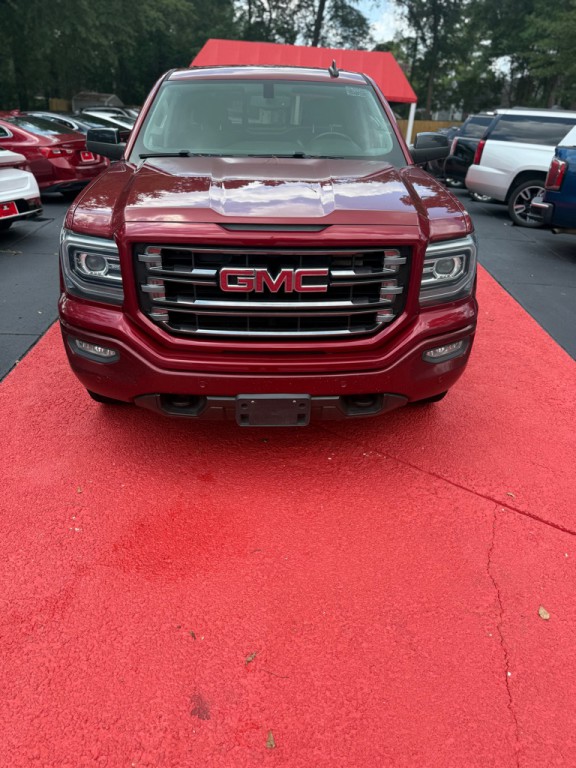 2018 GMC Sierra Image 2