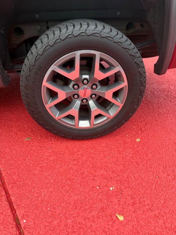 2018 GMC Sierra Image 11