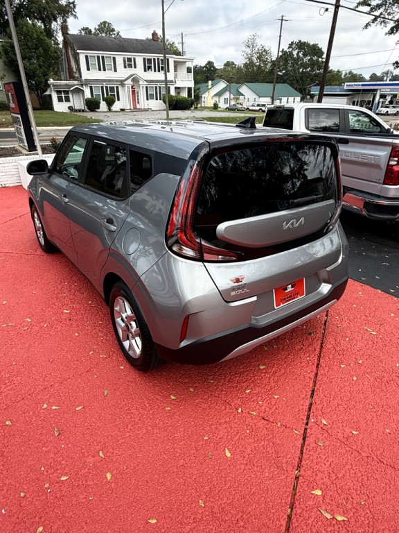 2023 Kia Soul Image 5