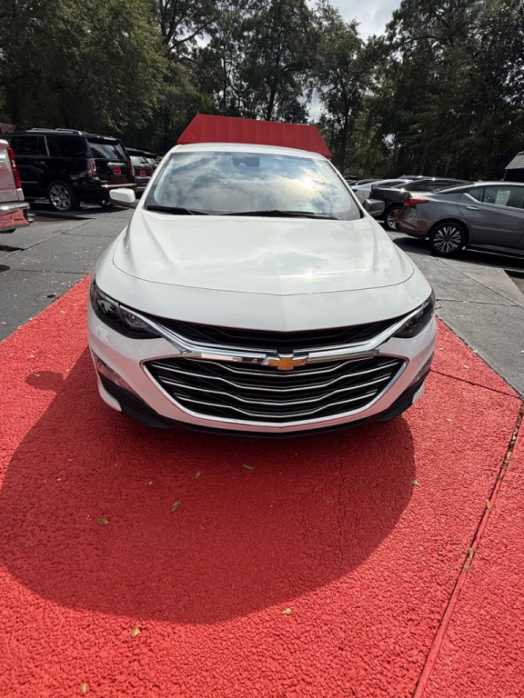 2023 Chevrolet Malibu Image 2