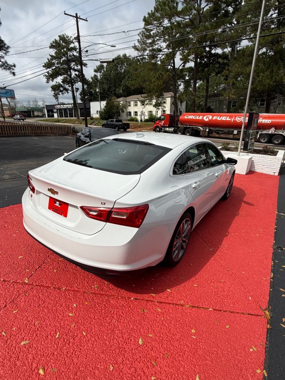 2023 Chevrolet Malibu Image 4