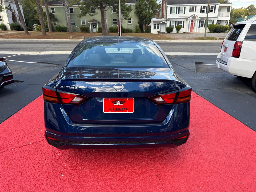 2024 Nissan Altima Image 6
