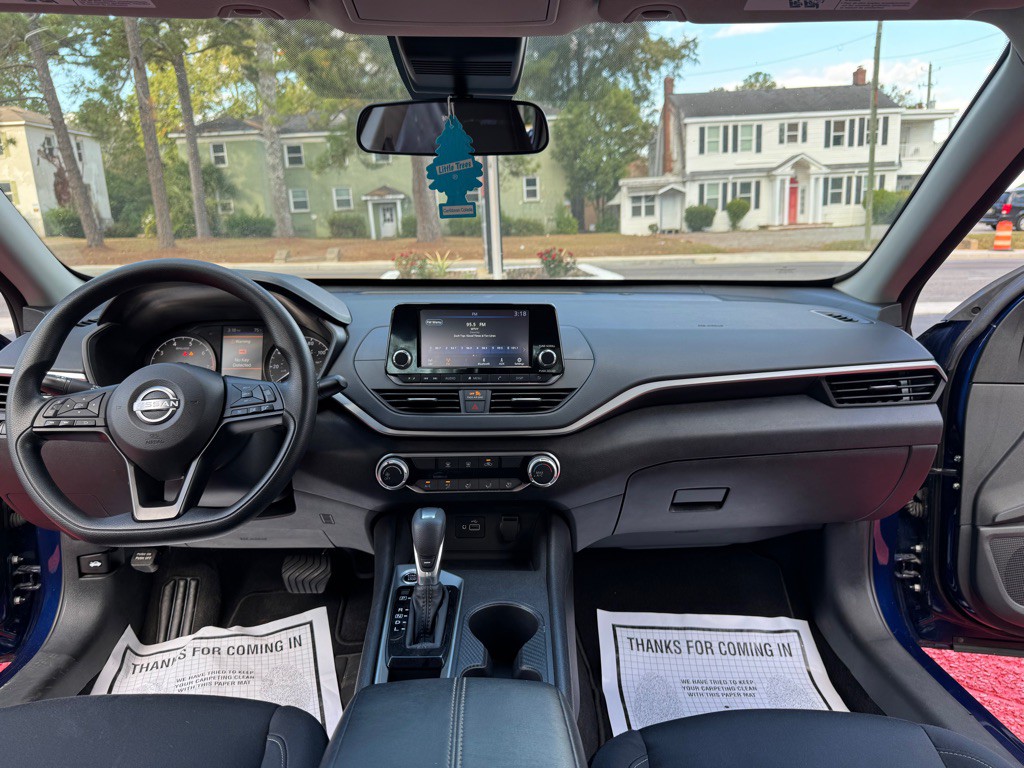 2024 Nissan Altima Image 11