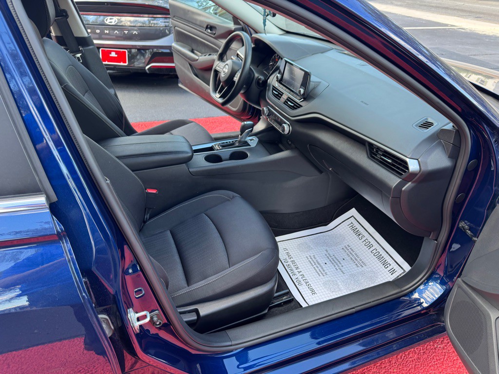 2024 Nissan Altima Image 14