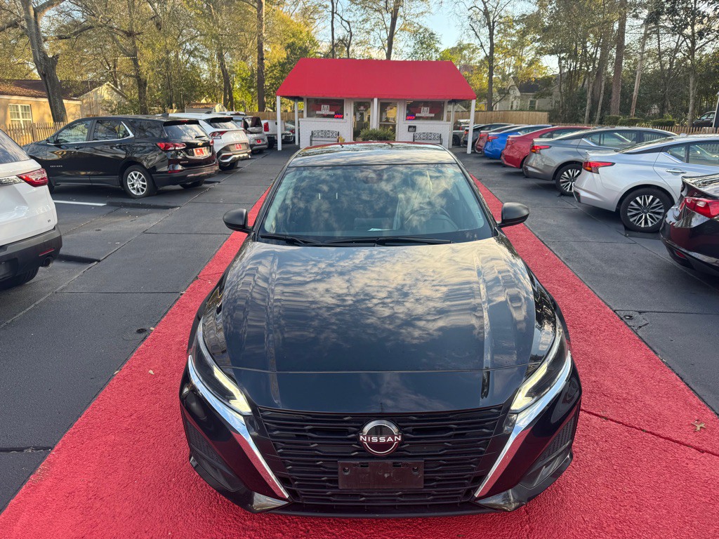 2024 Nissan Altima Image 2