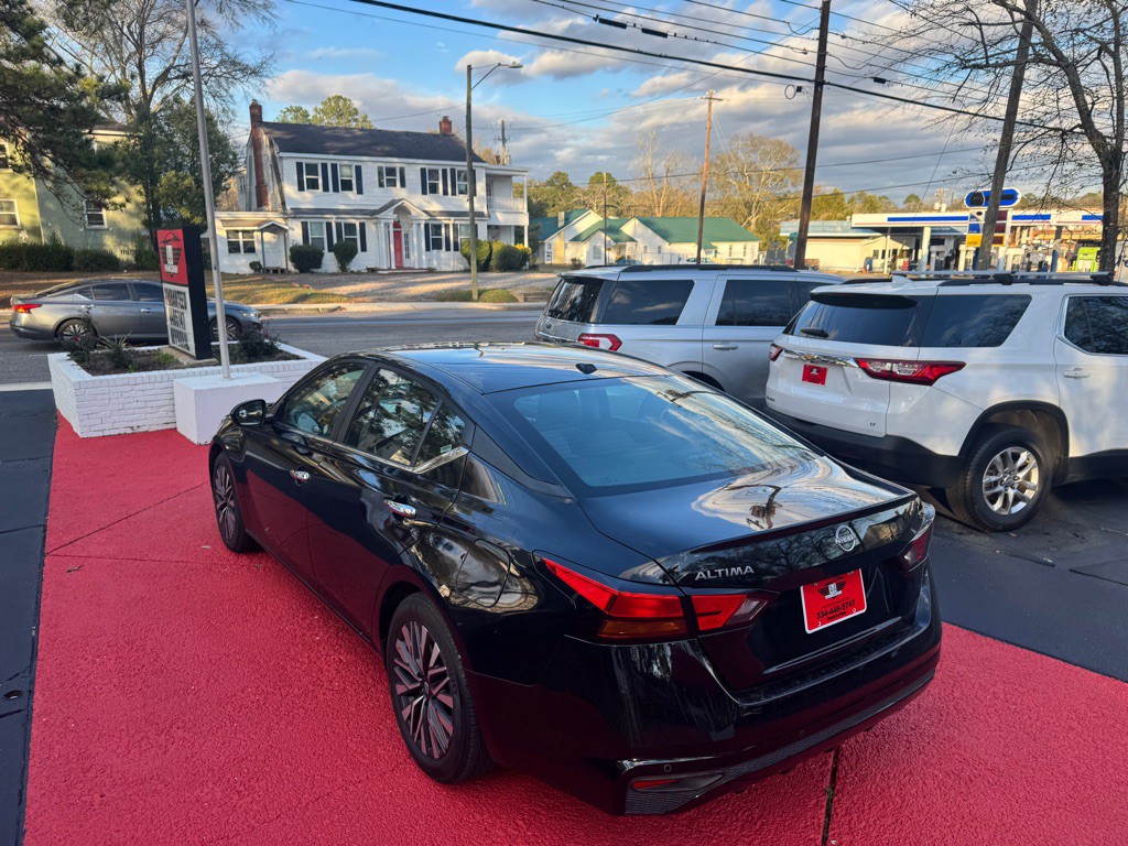 2024 Nissan Altima Image 11