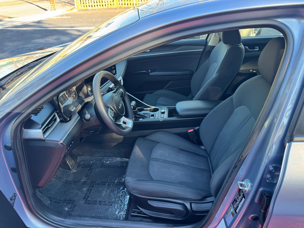 2023 Kia K5 Image 13