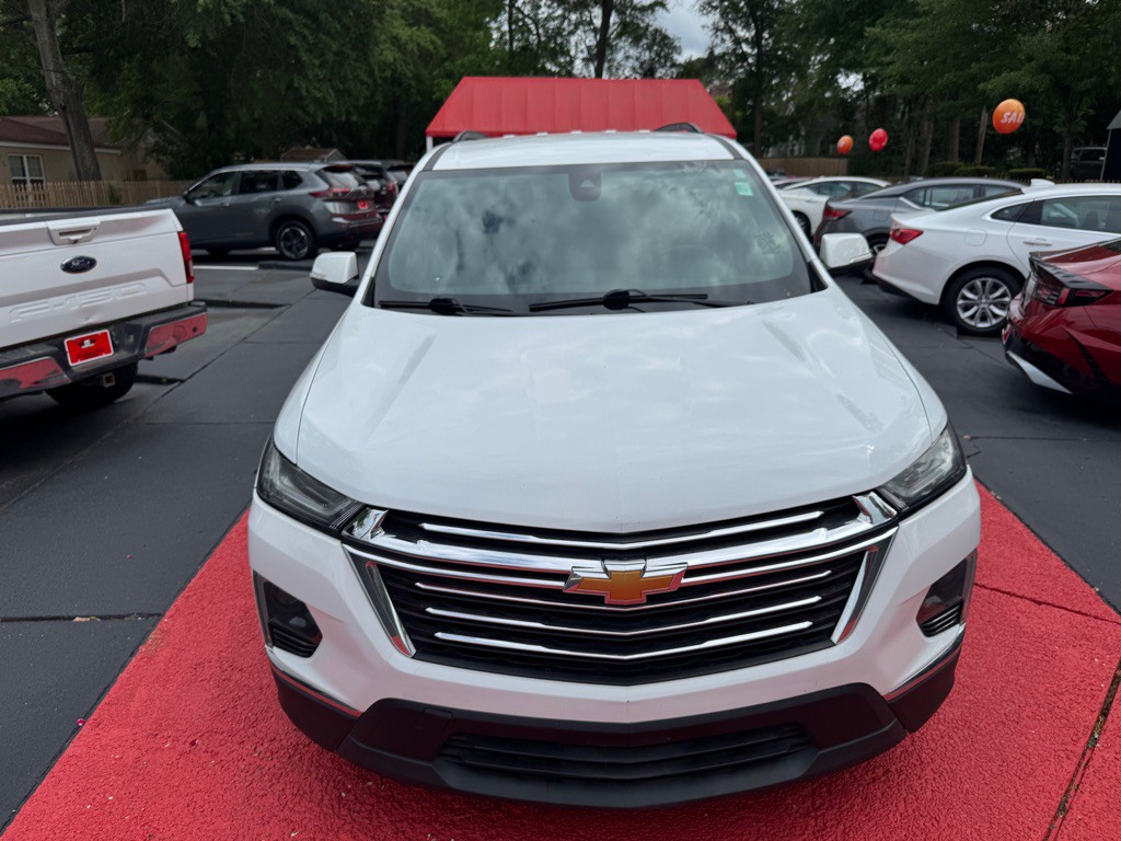 2023 Chevrolet Traverse Image 2