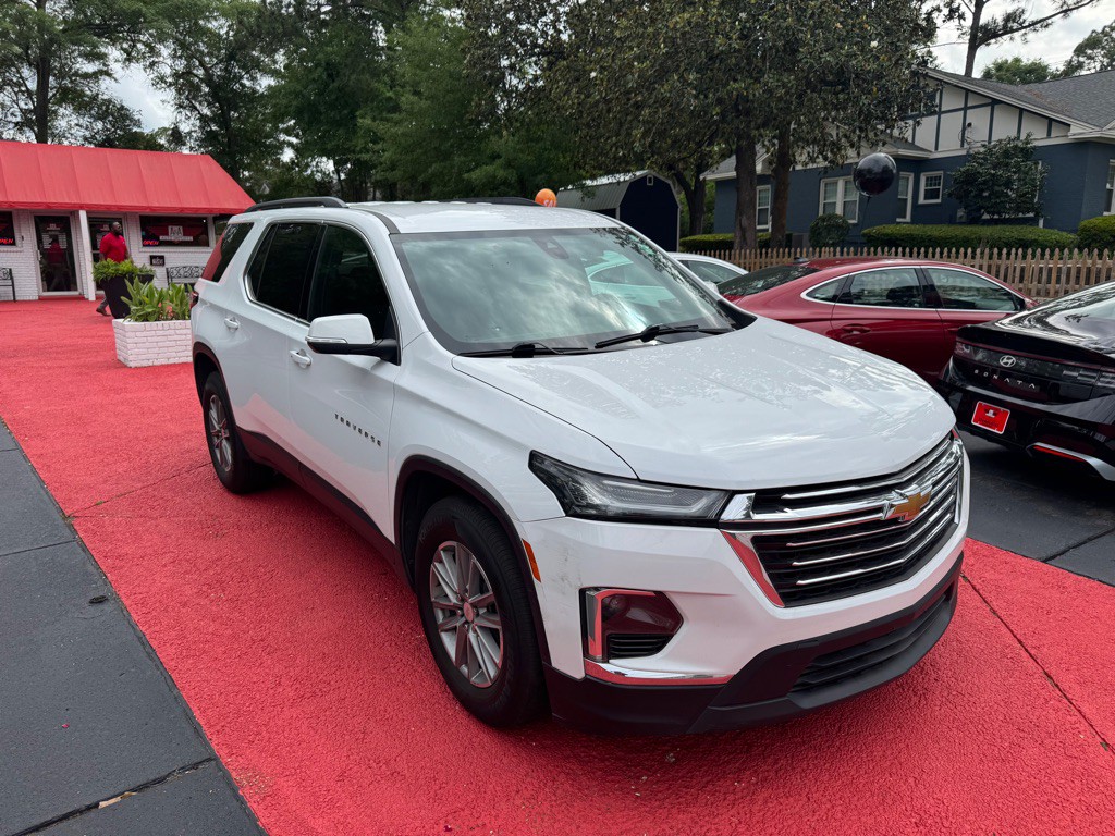 2023 Chevrolet Traverse Image 3