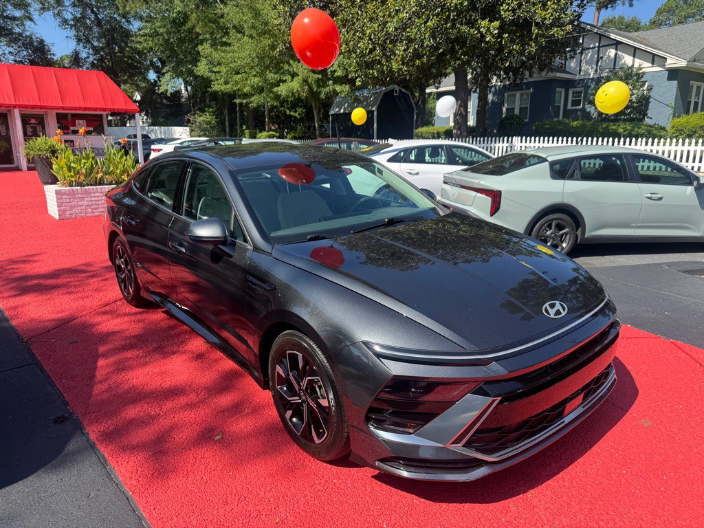 2025 Hyundai Sonata Image 3