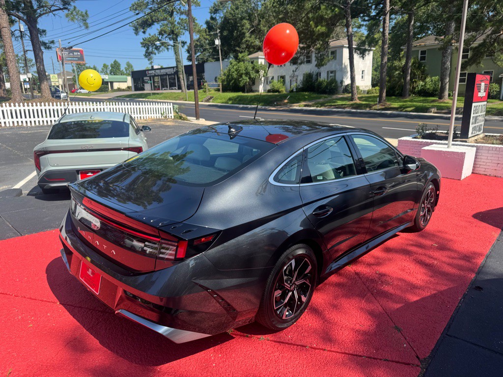2025 Hyundai Sonata Image 4