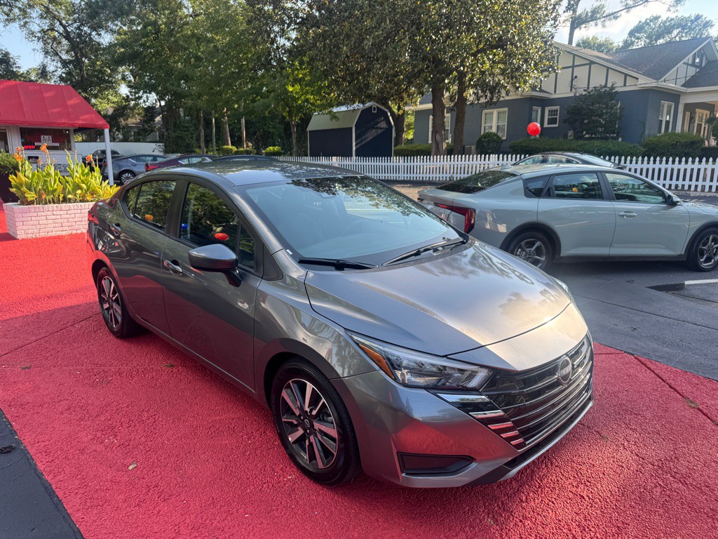 2025 Nissan Versa Image 9