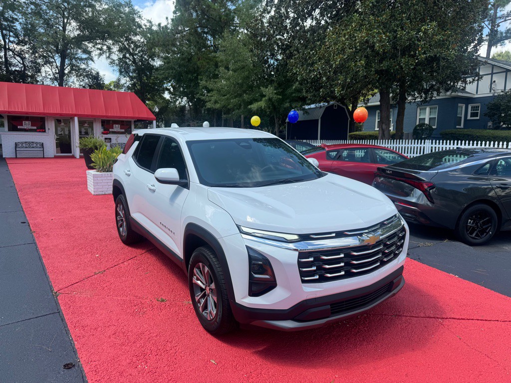 2025 Chevrolet Equinox Image 3