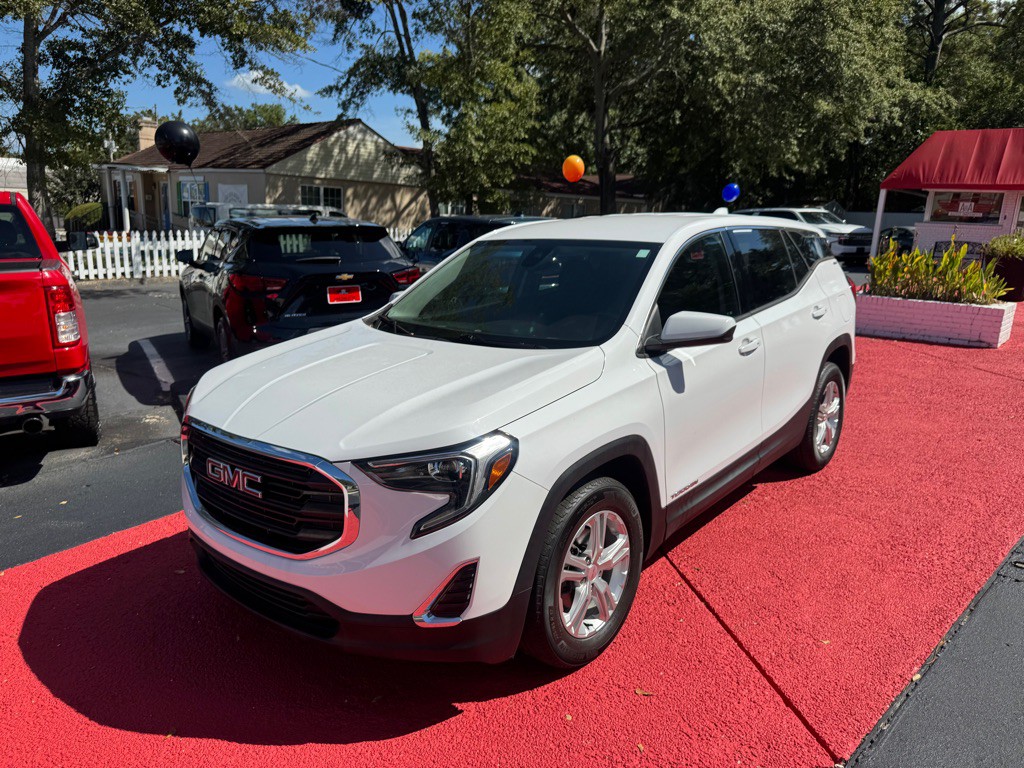 2020 GMC Terrain Image 1