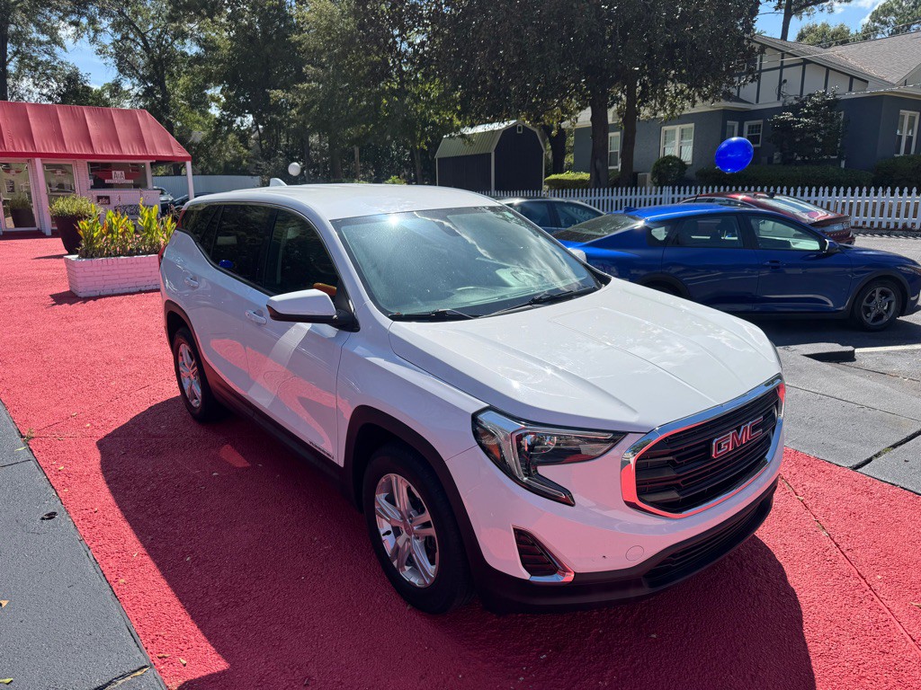 2020 GMC Terrain Image 3